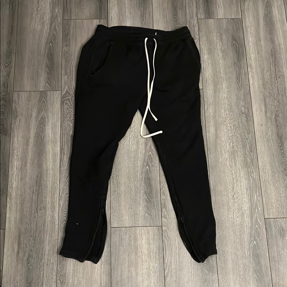 Fear of God Joggers L